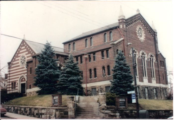 Stewart Avenue Church 1.jpg