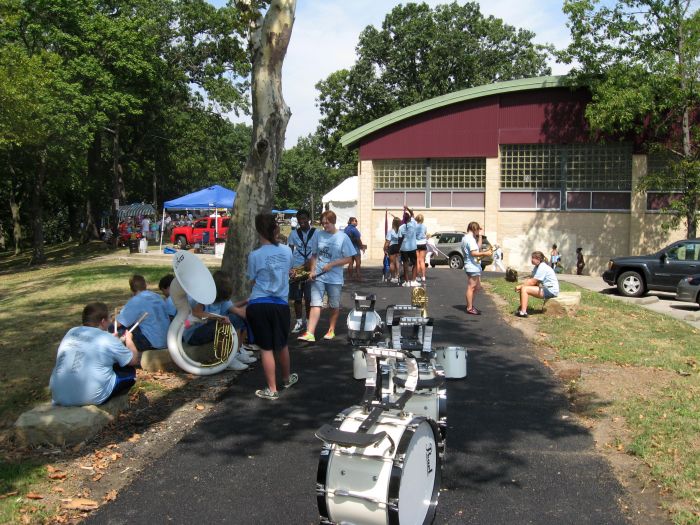 File:2010 Cornfest Carrick Band.jpg