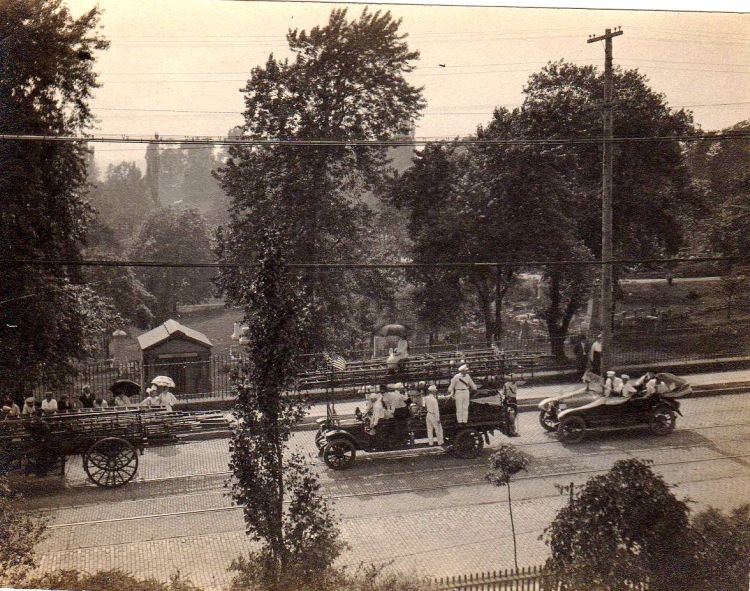 4-Decoration Day(1) rs.jpg