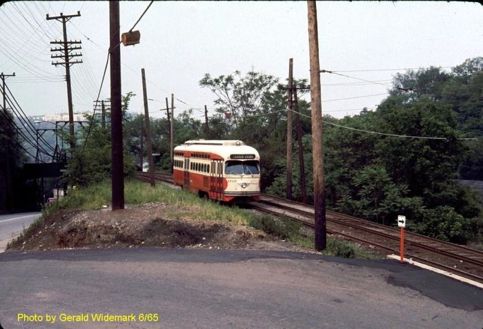 Trolley at Junction.jpg