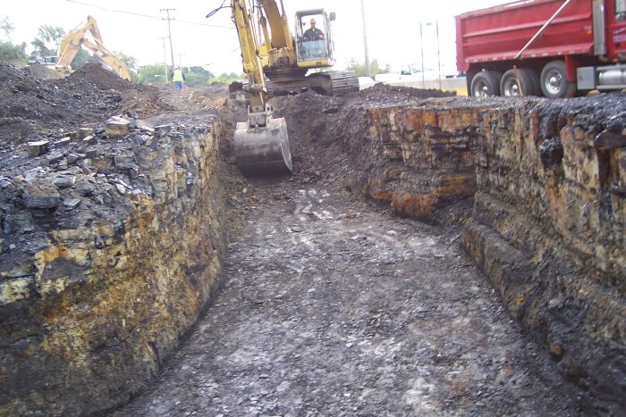 Elwin Coal on Rt. 88 10 13 07 004.jpg