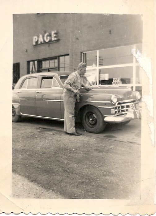 Page's full service 1952.jpg