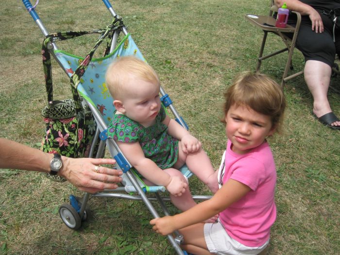 File:2010 Cornfest guests 2.jpg