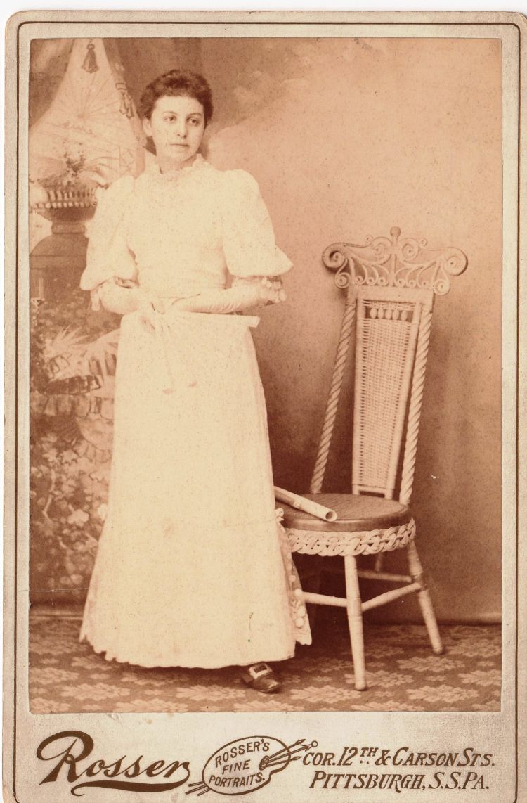 4-Gwendolen August 1892 rs.jpg