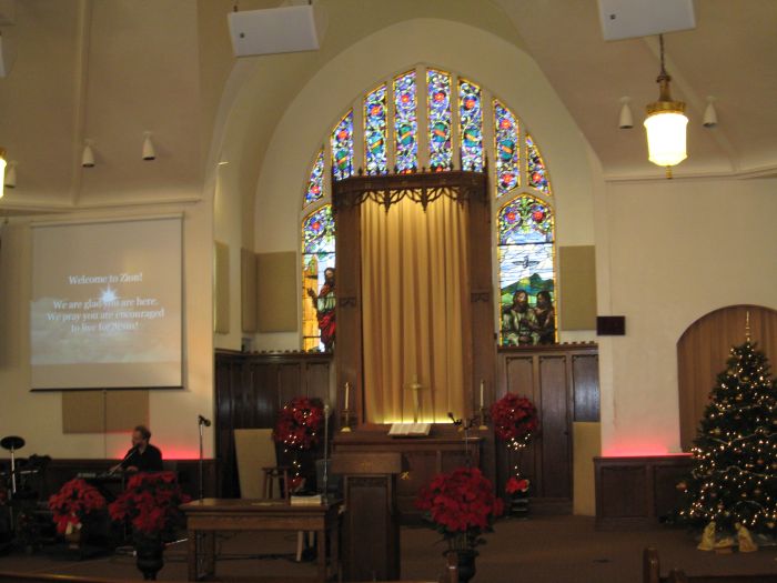 File:Zion Christian Church window 6.jpg