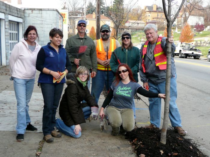 File:Tree tenders nov. 2010.jpg