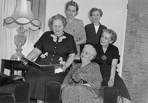 File:Past Presidents Dinner2.jpg