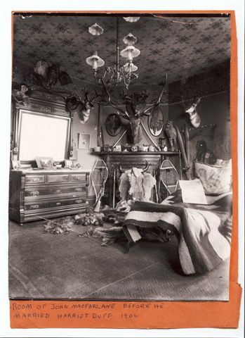 John Phillips the crows nest.jpg