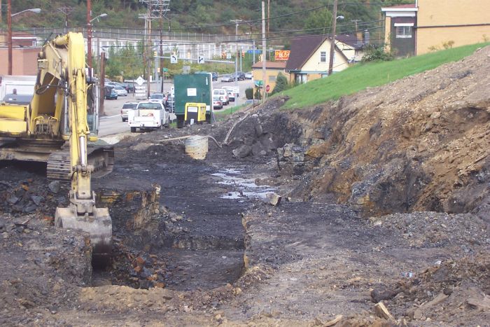 Elwin Coal on Rt. 88 10 13 07 011.jpg
