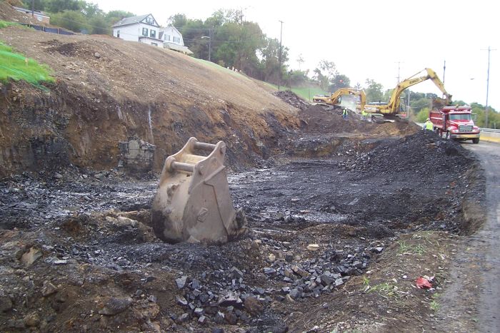 Elwin Coal on Rt. 88 10 12 07 130.jpg