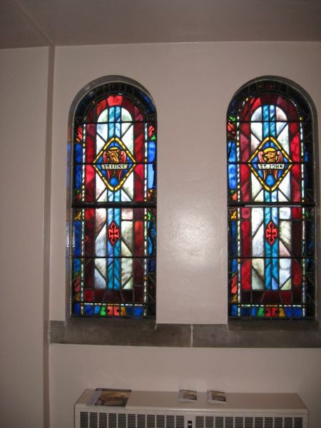 File:Stewart avenue church windows 2011 balcony.jpg