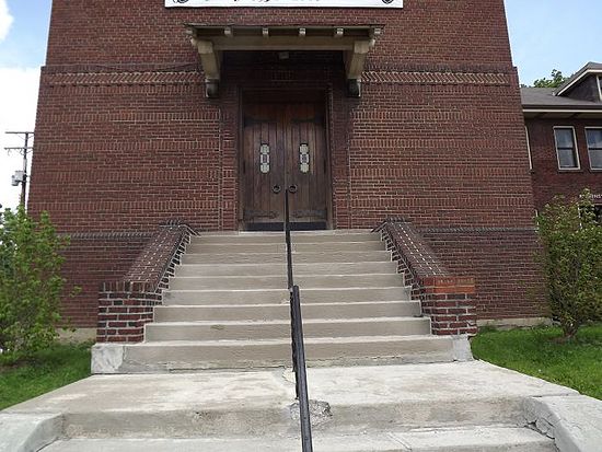 Passionist church entrance.jpg